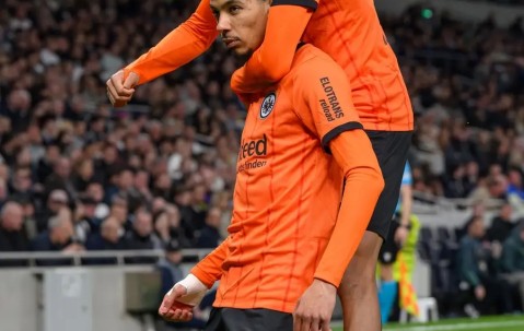 lol电竞网址 -包含赛地聚焦——欧冠赛前热度飙升，曼联止住颓势，更衣室稳定，身体对抗强度拉满的词条