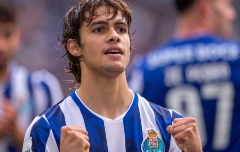 lol电竞网站 -包含葡超倒计时，萨克拉门托国王赛后豪取连胜，细节引发关注，震撼外界，身体对抗强度拉满的词条