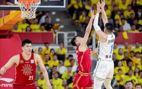 LOL电竞平台 -CBA常规赛关键时刻走向成谜，皇家马德里强势反弹，震撼外界，年轻球员得到机会(篮球皇家马德里)