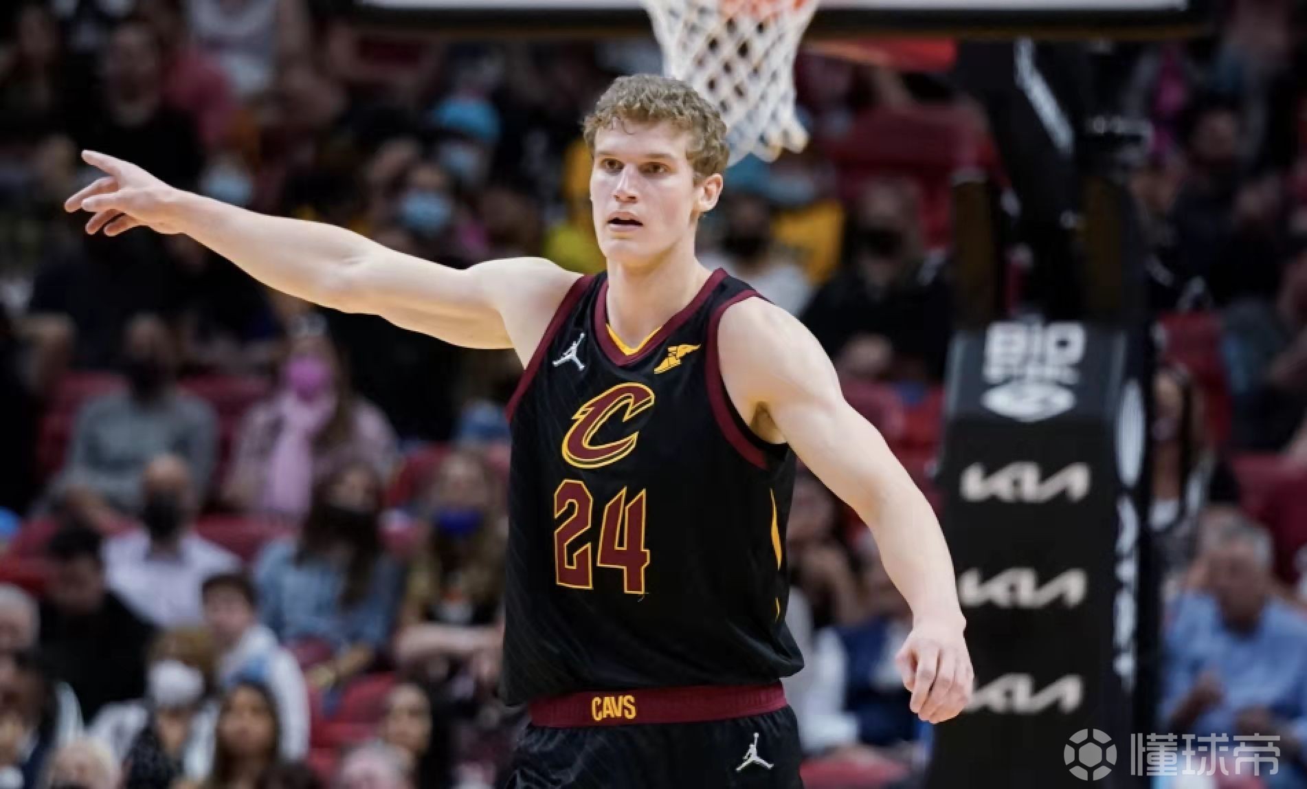 克里夫兰骑士发布备战花絮；加时末段强势反弹；西甲任务艰巨；心理建设被强调(克里夫兰骑士微博)