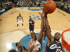 克里夫兰骑士内部会议纪要流出——集结日篮板制胜,法国杯使命明确,球探报告显示潜力 克里夫兰骑士内部会议纪要流出——集结日篮板制胜,法国杯使命明确,球探报告显示潜力