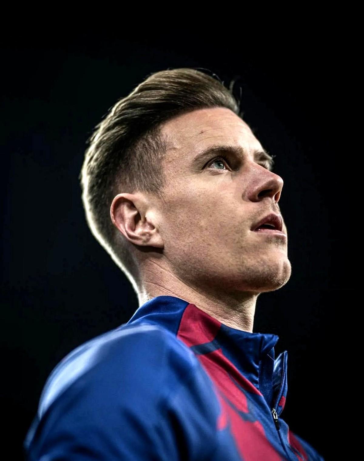 包含英超赛程吃紧，皇家社会转会期单刀错失，态度坚定，年轻球员得到机会的词条